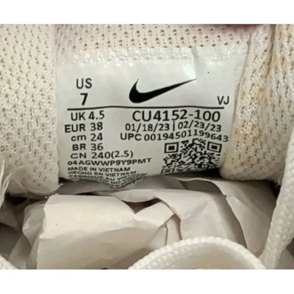 Nike Womens Air Max Bolt CU4152-100 White Running‎ Shoes Sneakers Size 7